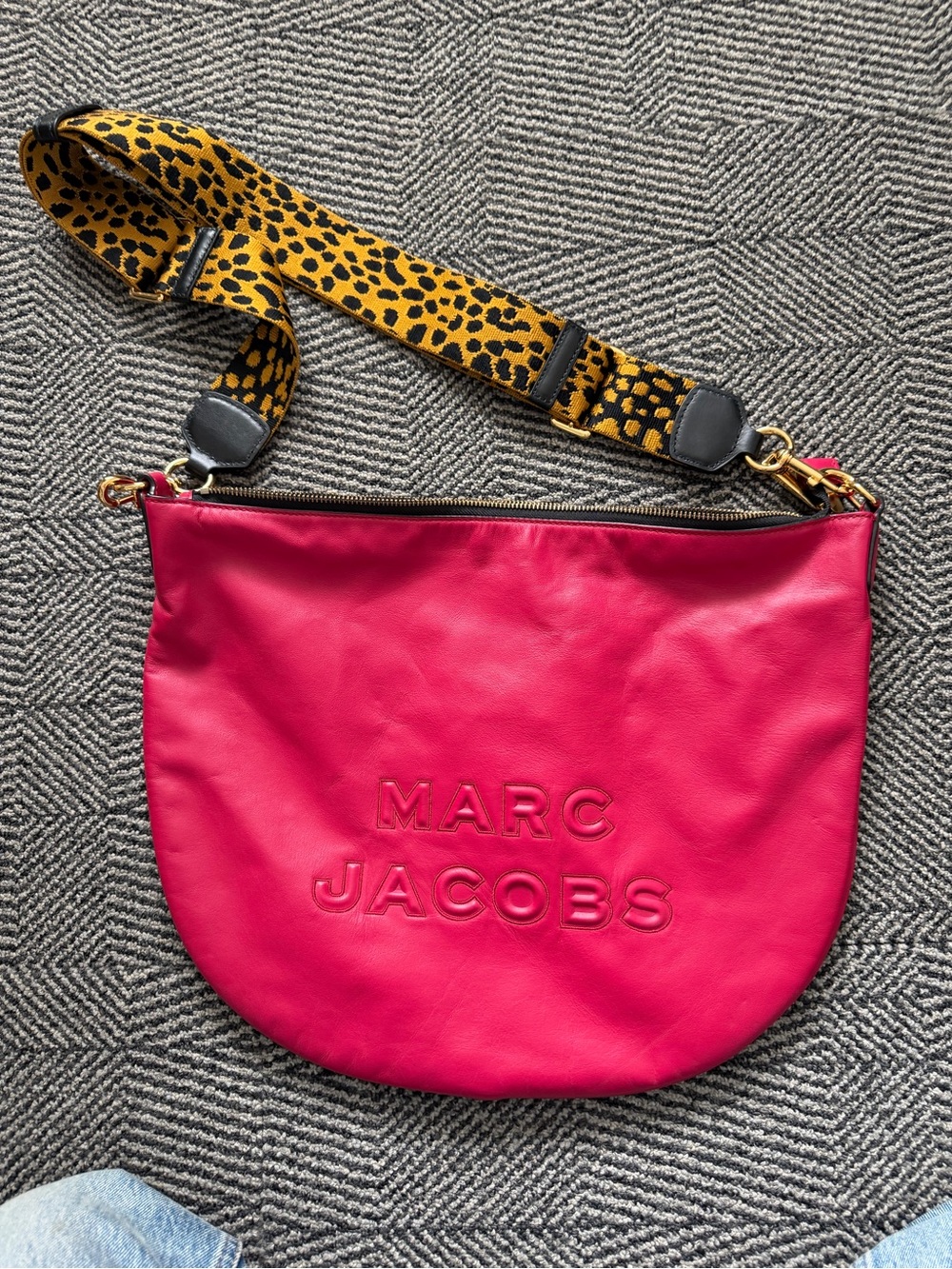 Marc Jacobs Fuchsia Leather Shoulder Bag with Leopard-Print Strap